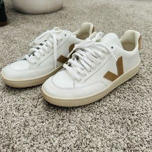 Veja V-12 sneaker.